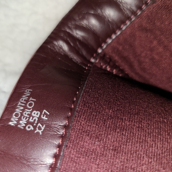 Earth Size 9.5 Dark Red Leather Booties - Picture 7 of 10